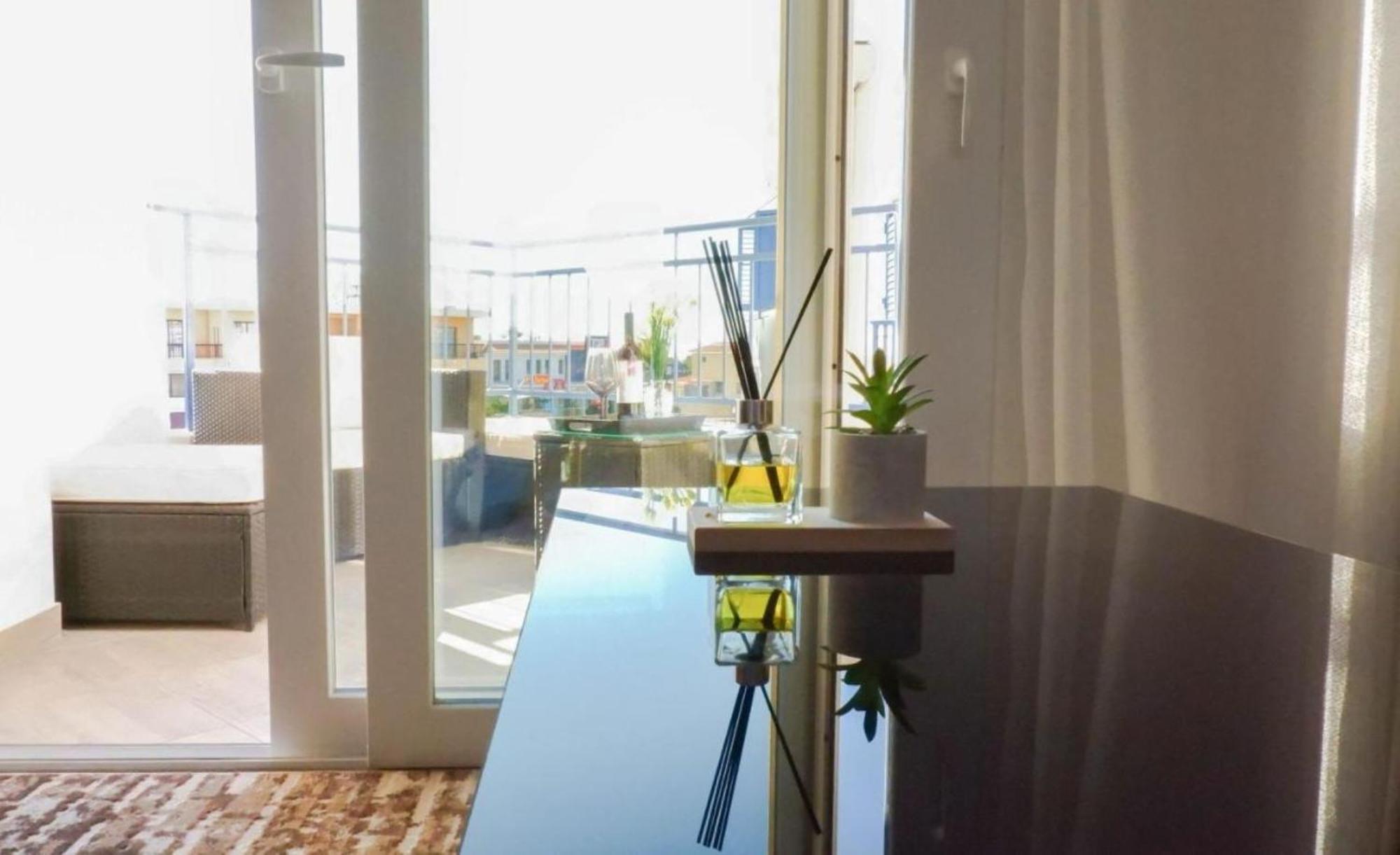 H&O Boulevard Breeze Apartment! Paphos Exterior foto